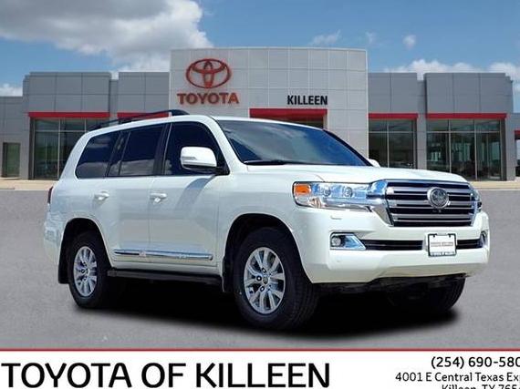 TOYOTA LAND CRUISER 2018 JTMCY7AJ4J4064526 image